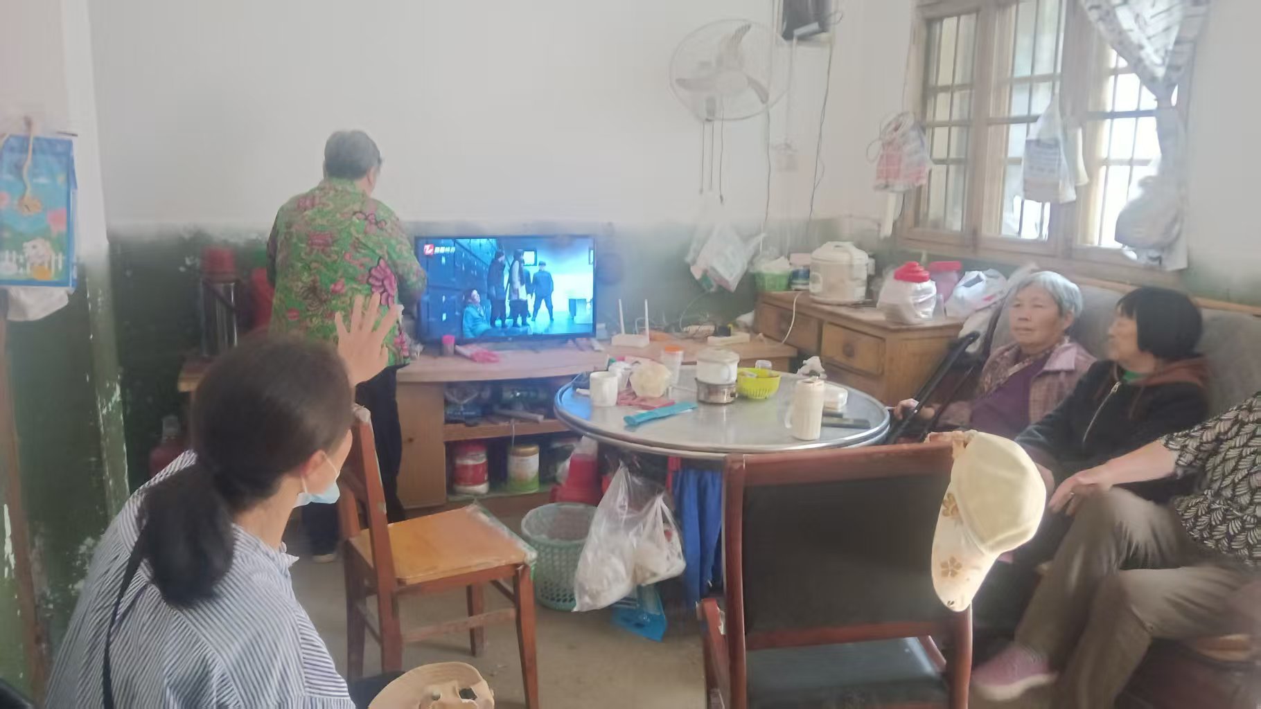 营盘社区：用情调解化邻里矛盾   履职担当暖百姓心田