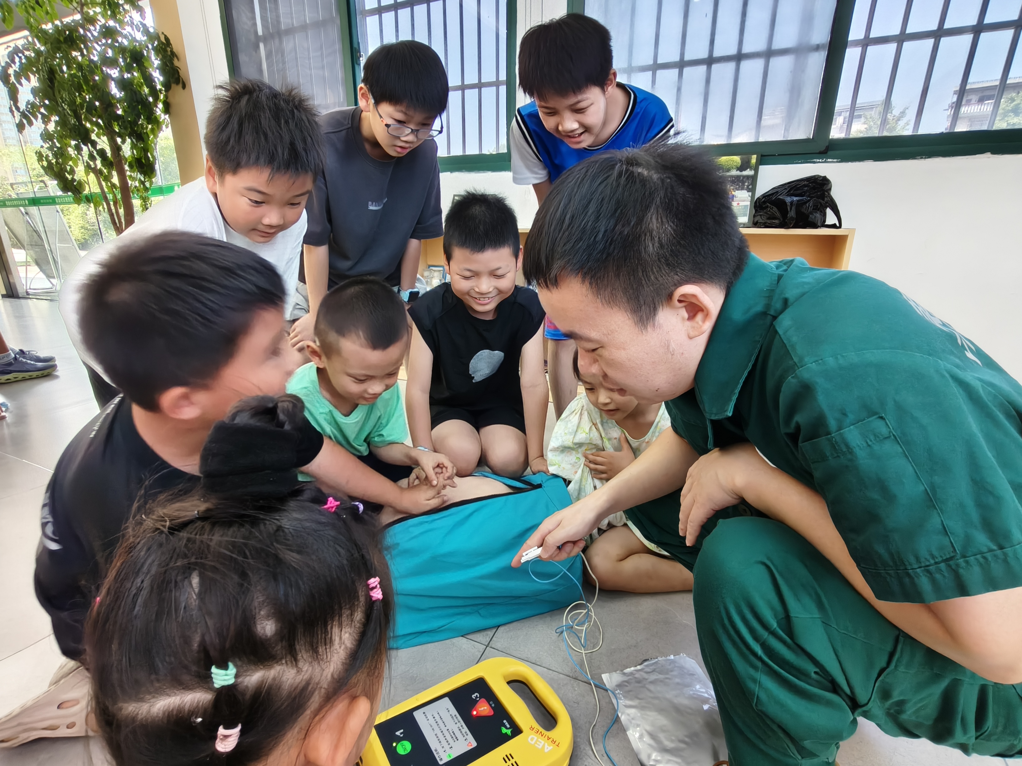 营盘社区：学急救小本领 传生命大力量