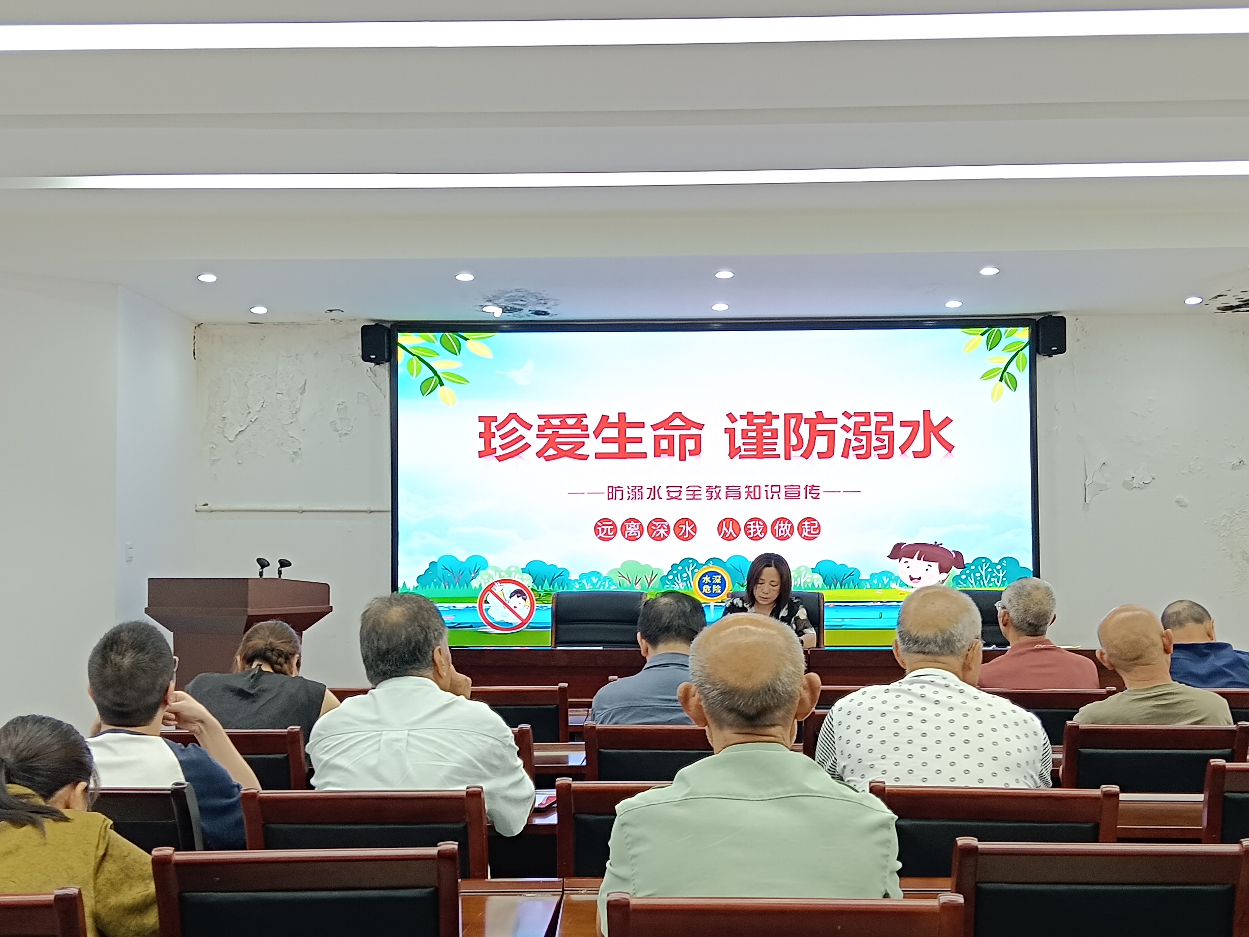 谭家榜社区：抓实防溺水宣传 筑牢辖区安全屏障