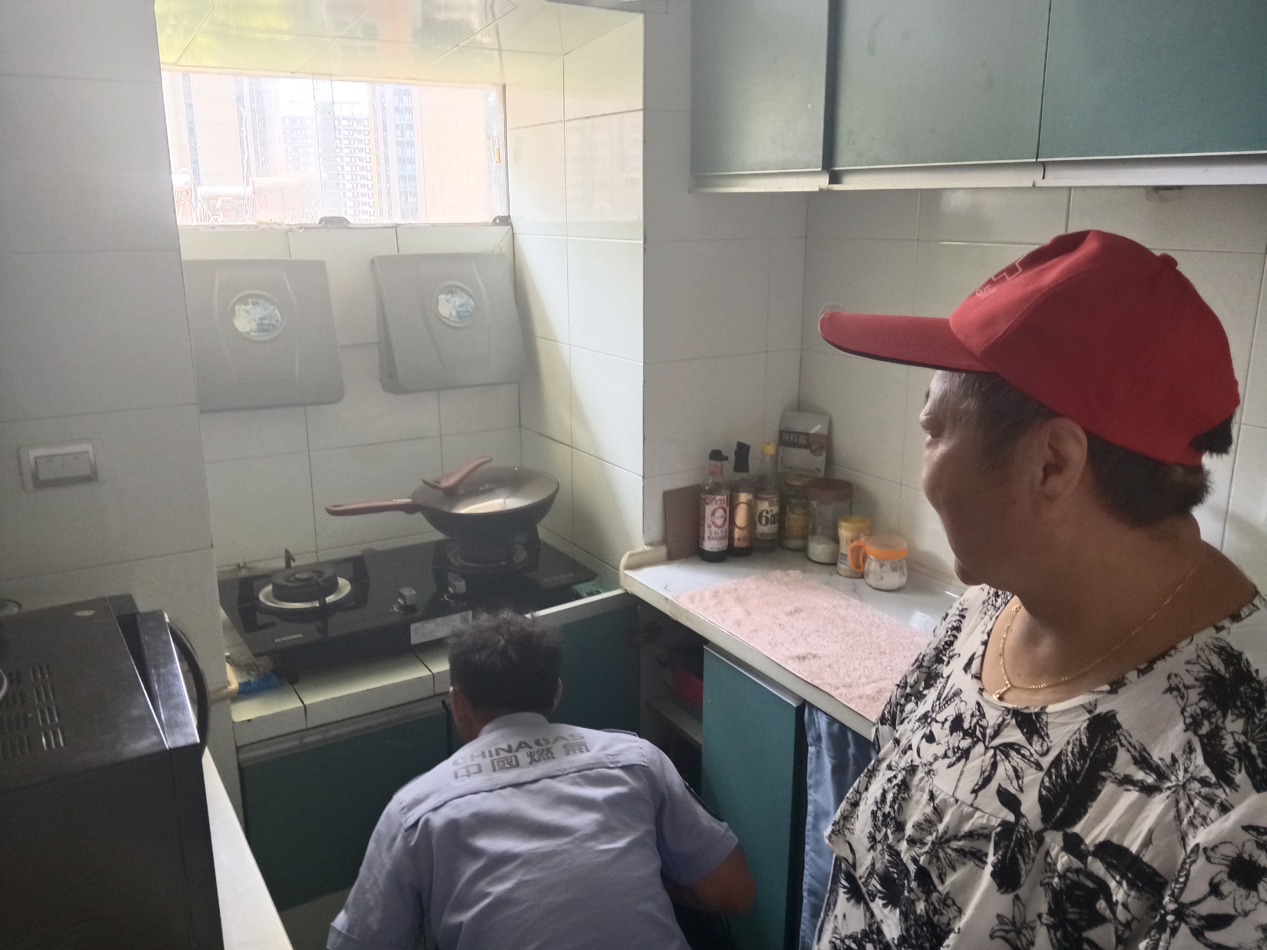 望江社区：“暖邻敲敲”志愿服务多了新面孔