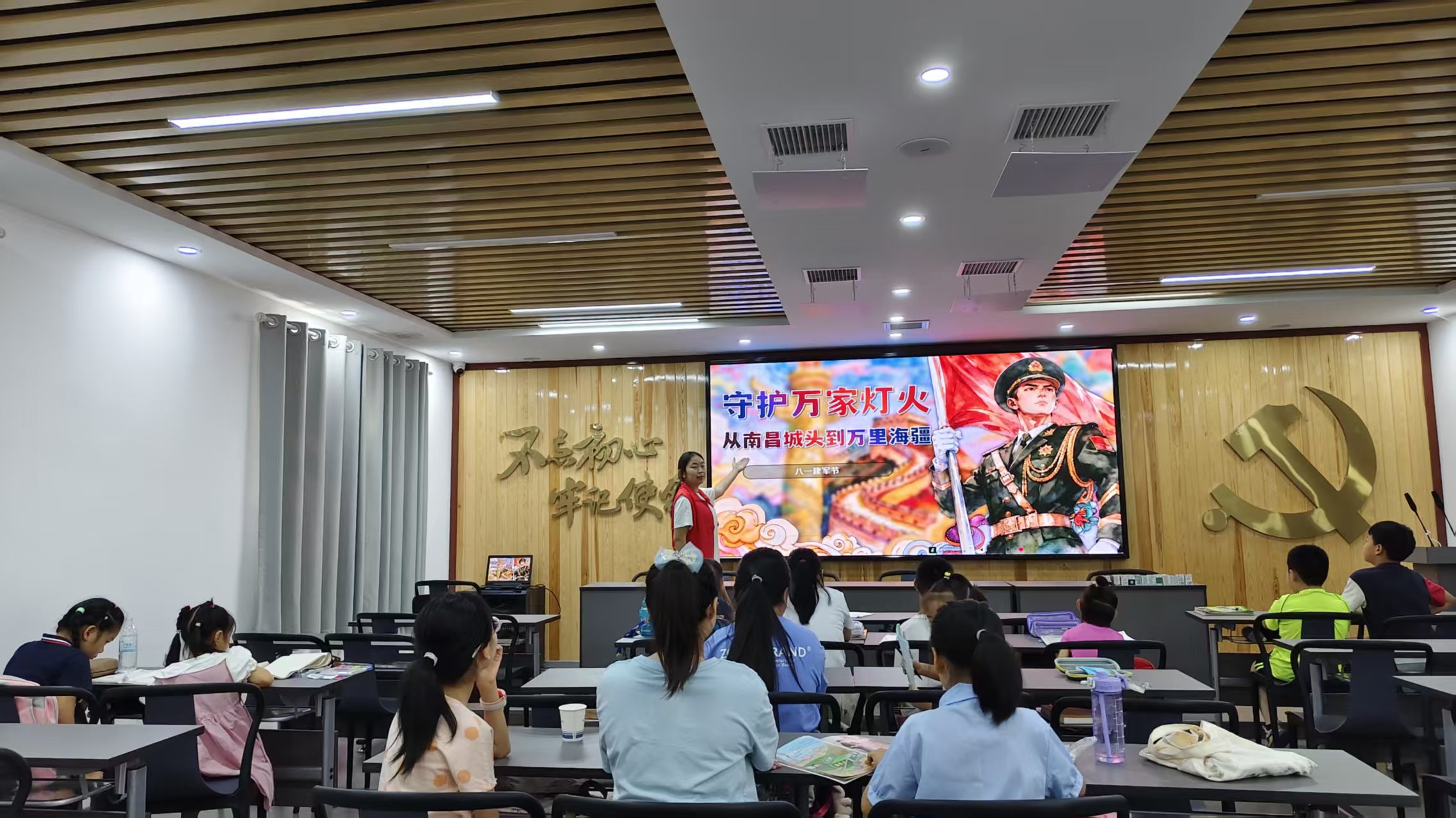 东湖社区：德育浸润童心 厚植拥军情怀