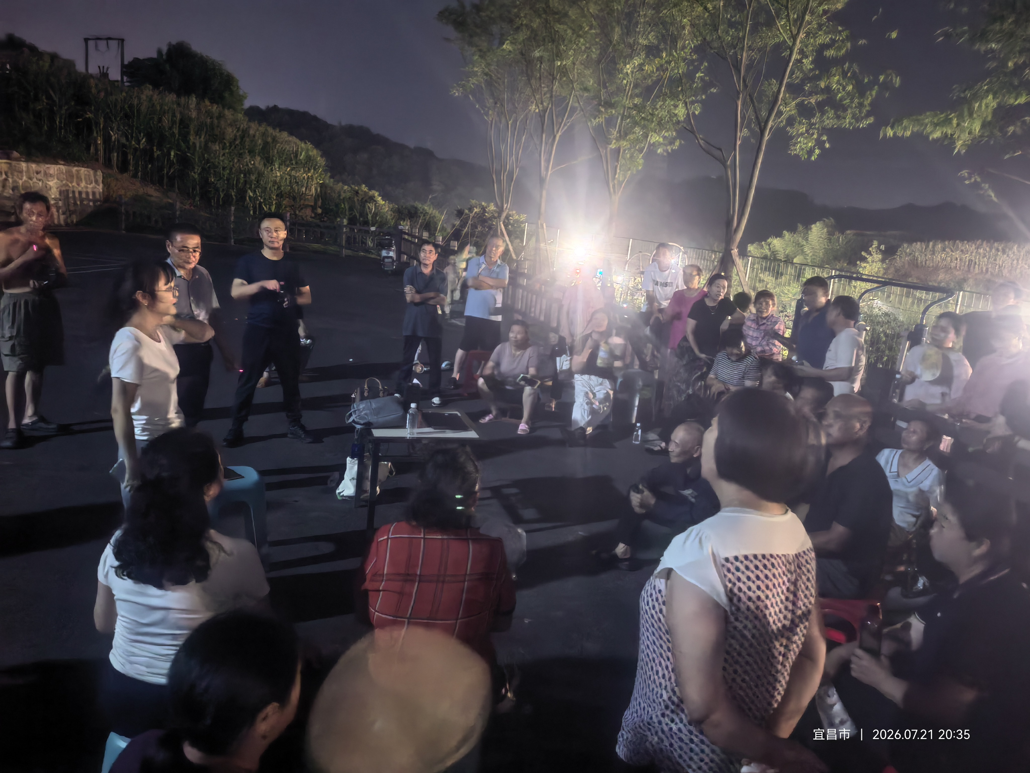 郭家湾村：屋场会里唠政策 养老提档暖民心