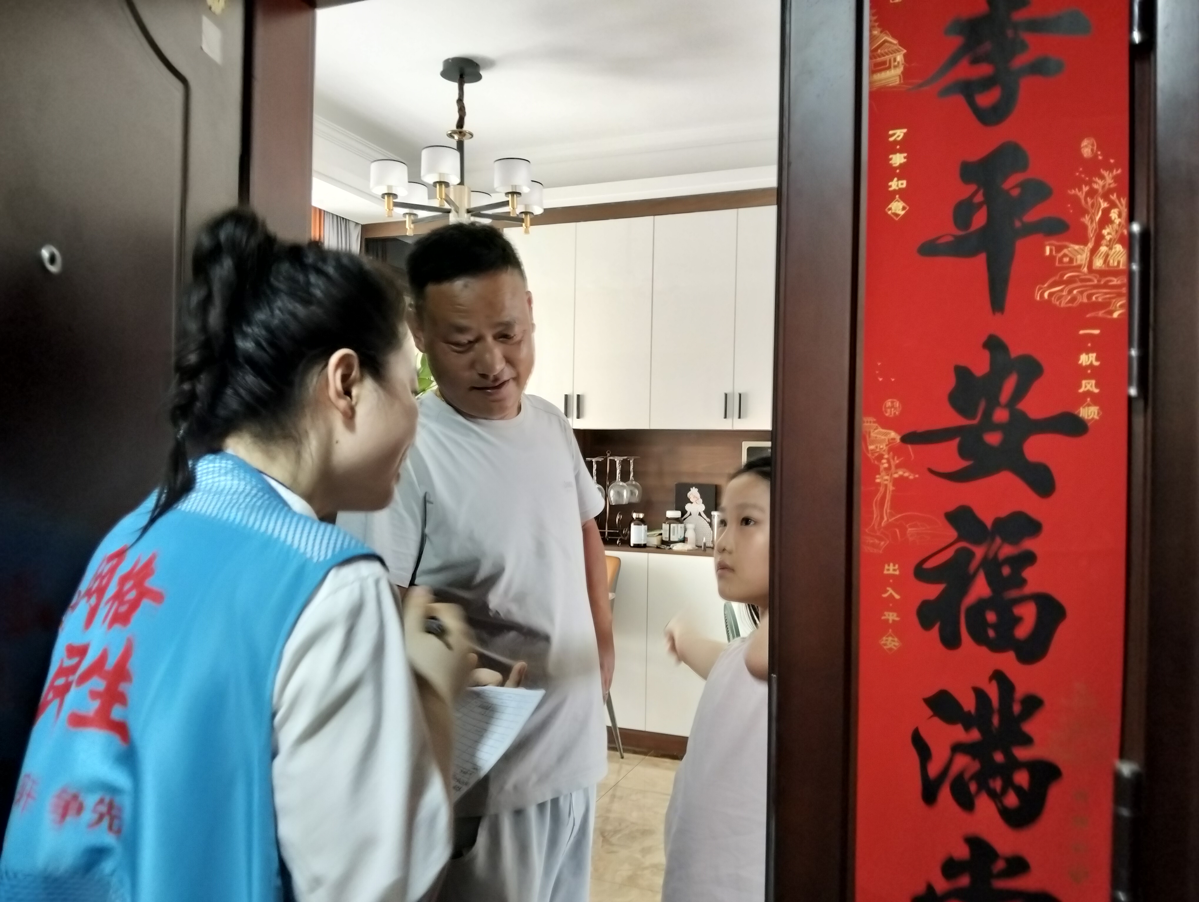 绿洲社区：入户宣讲防溺水 暖心守护暑期平安