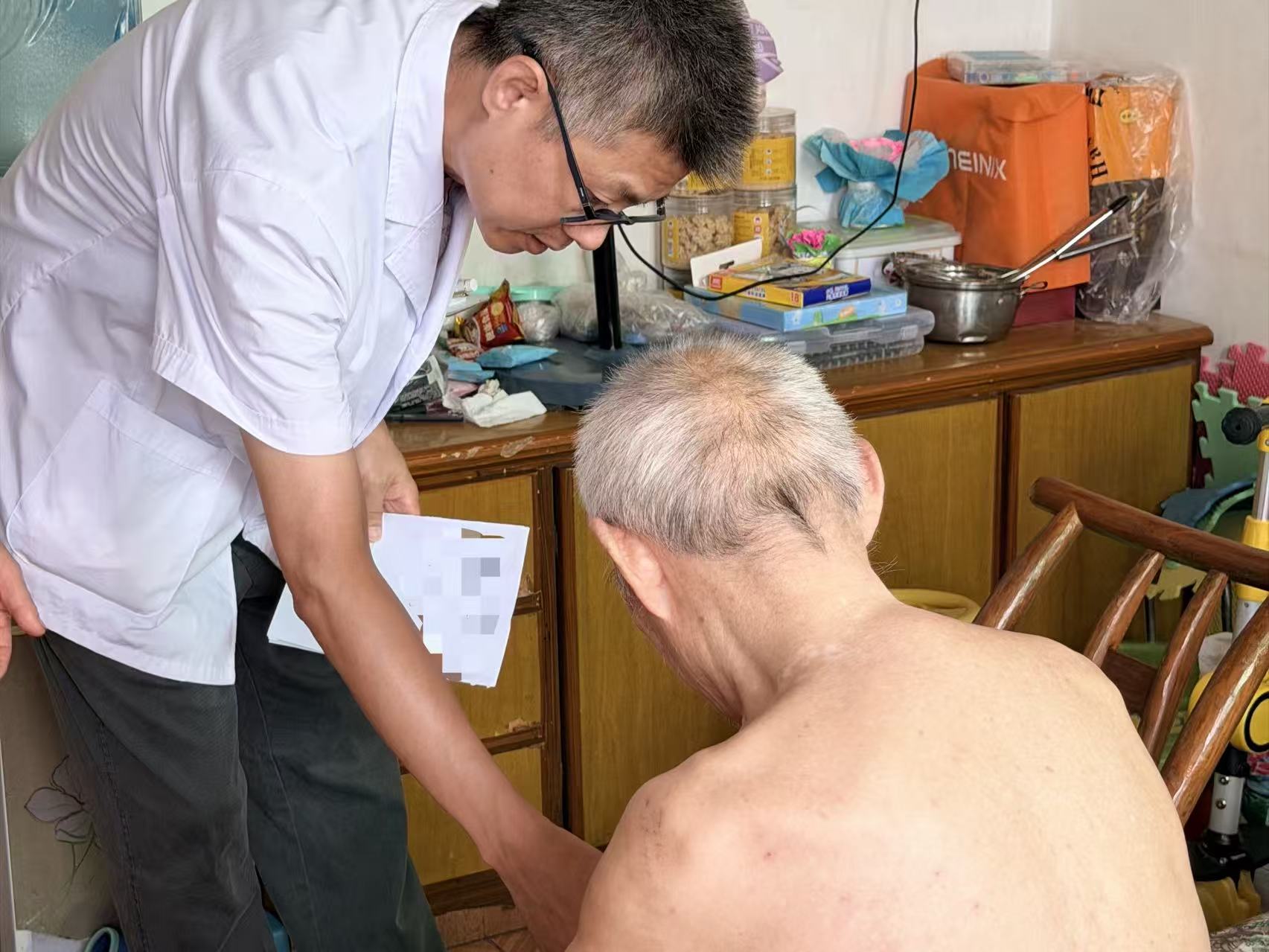 望江社区：暖心上门评估 精准服务失能老人