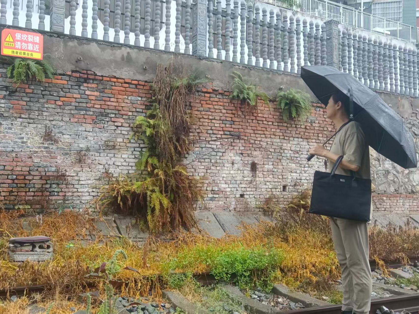 营盘社区：筑牢防汛安全防线 全力守护居民平安