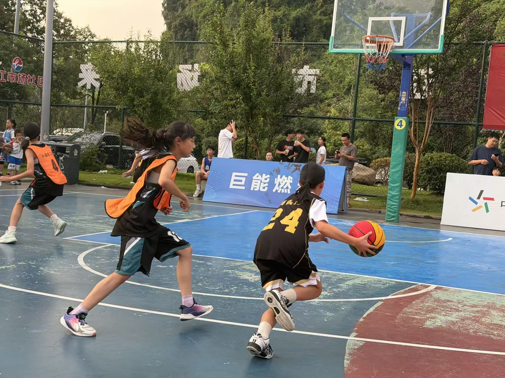 龙镇小学女篮勇夺夷陵区3V3篮球赛冠军