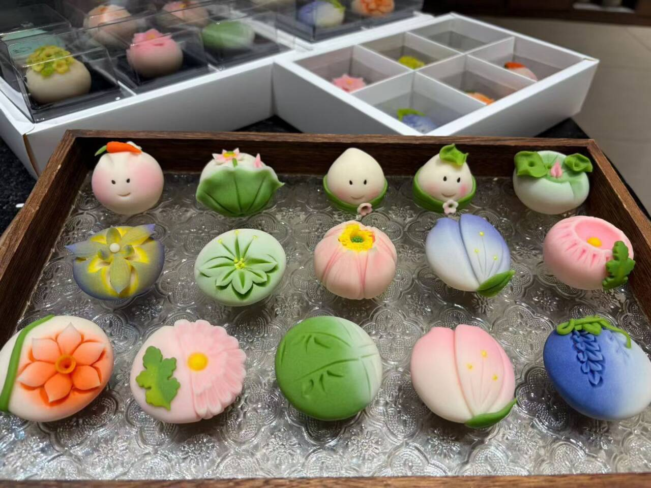 她把非遗茶果子 做成一间客栈的“东方名片”