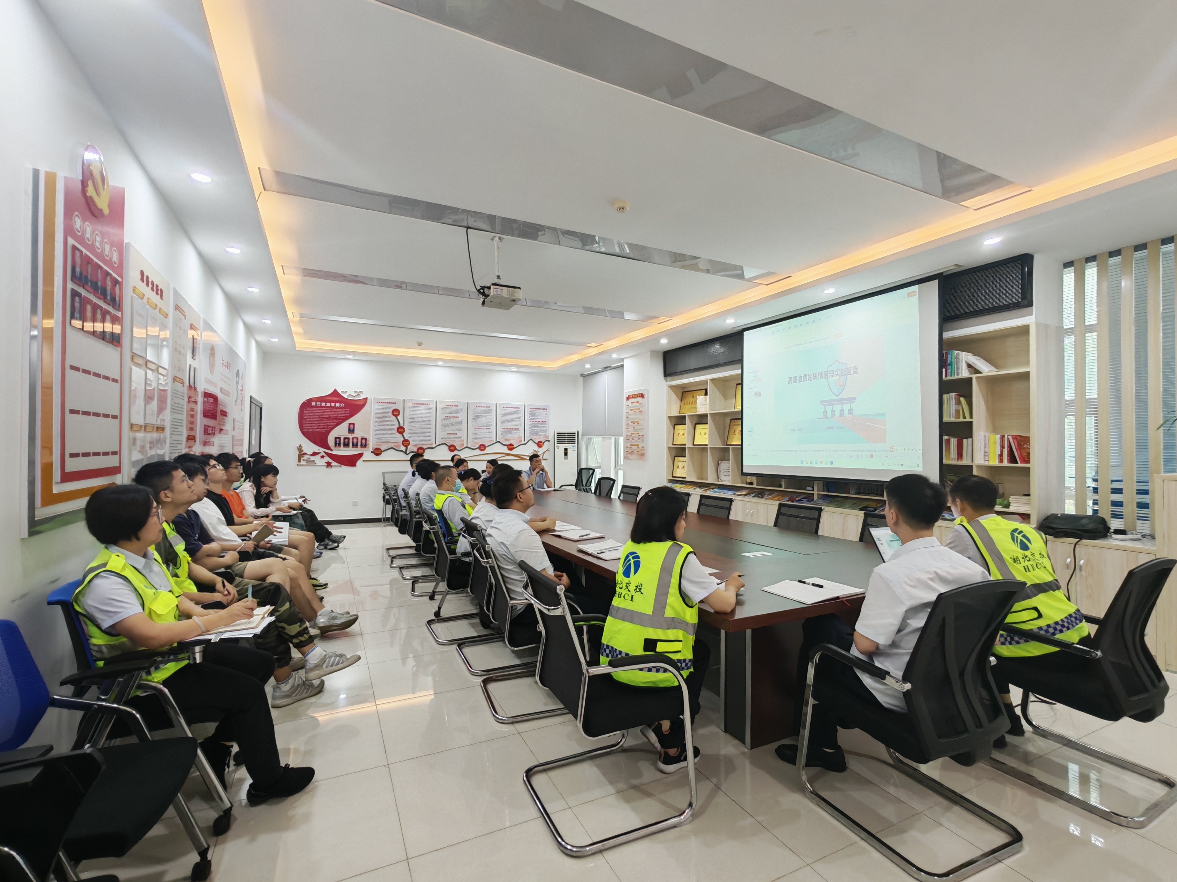司机发火时 他们学了这招