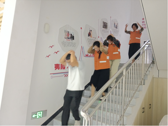 长江市场社区：勿忘“九一八” 演练筑防线