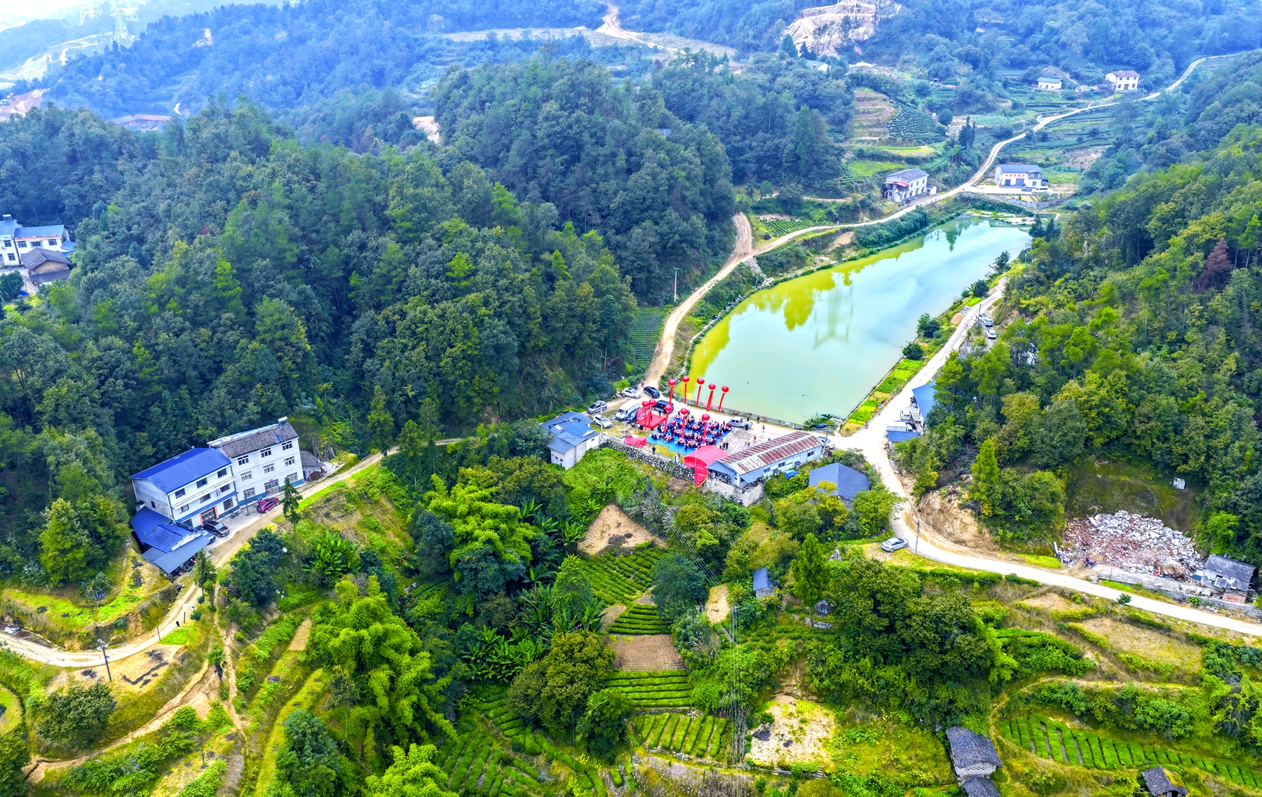 一席团圆家宴 一脉三峡乡情