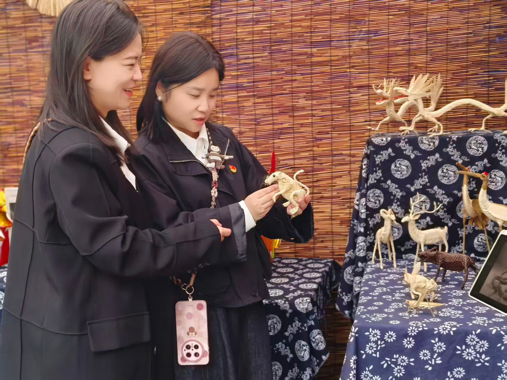 非遗融科技 智教结硕果 龙镇小学亮相全市人工智能教育成果研讨会