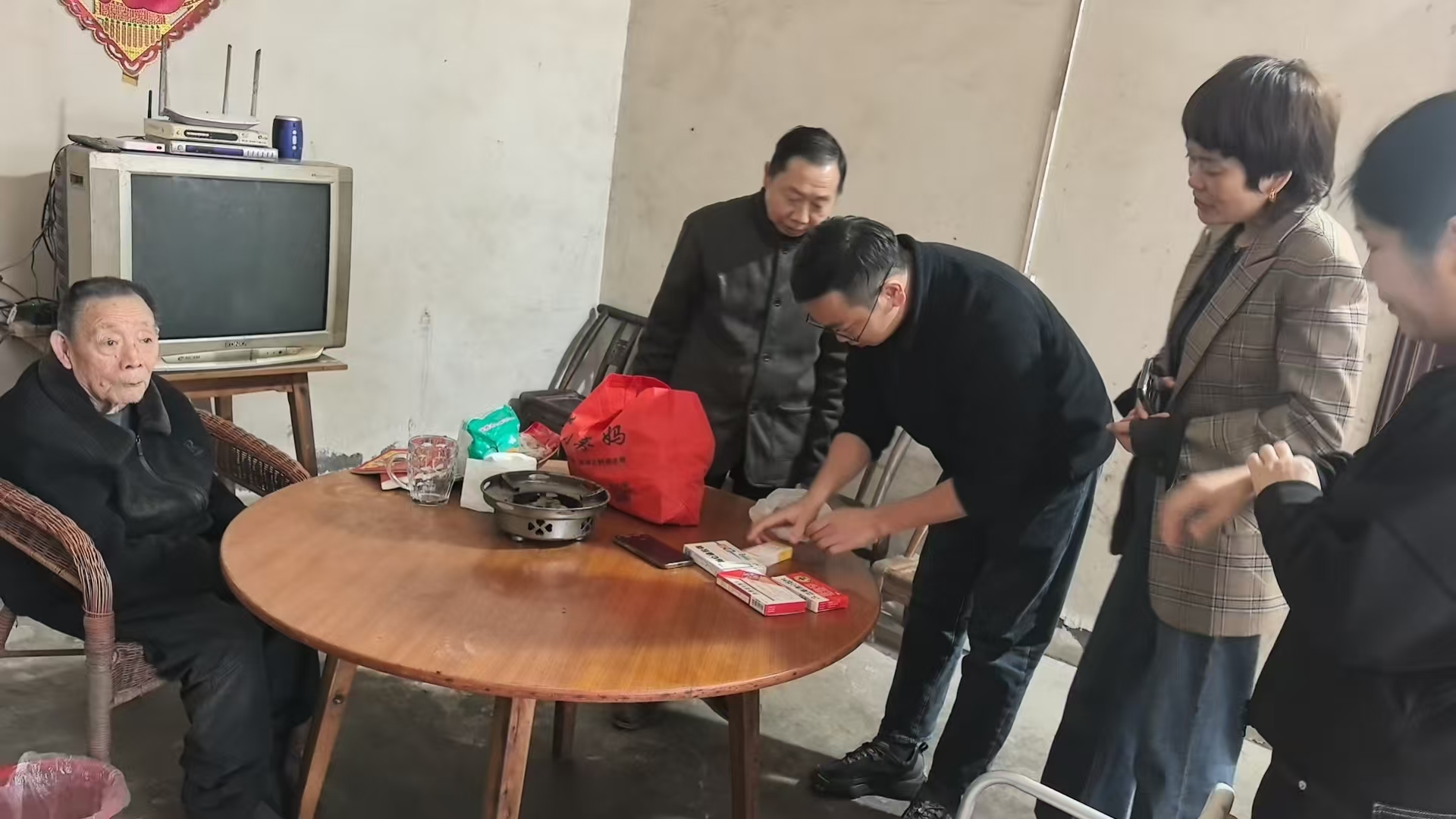 黄花镇卫生院：精准送药上门 贴心服务温暖民心